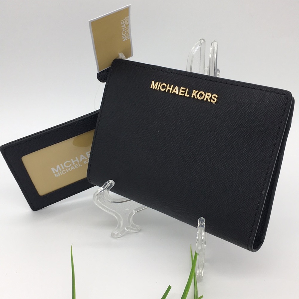 Michael Kors Jet Set Travel MD Card CSE Carryall - Picture 3 of 8